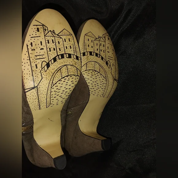 Elegant Tan Knee-High Women's Boots Sz 8.5 N - Picture 5 of 7